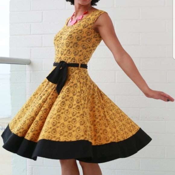 Modcloth Dresses & Skirts - NWOT Effie's Heart Mistic Dress in Bicycle